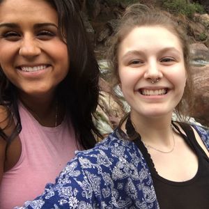 Meet your Posher, Abigail